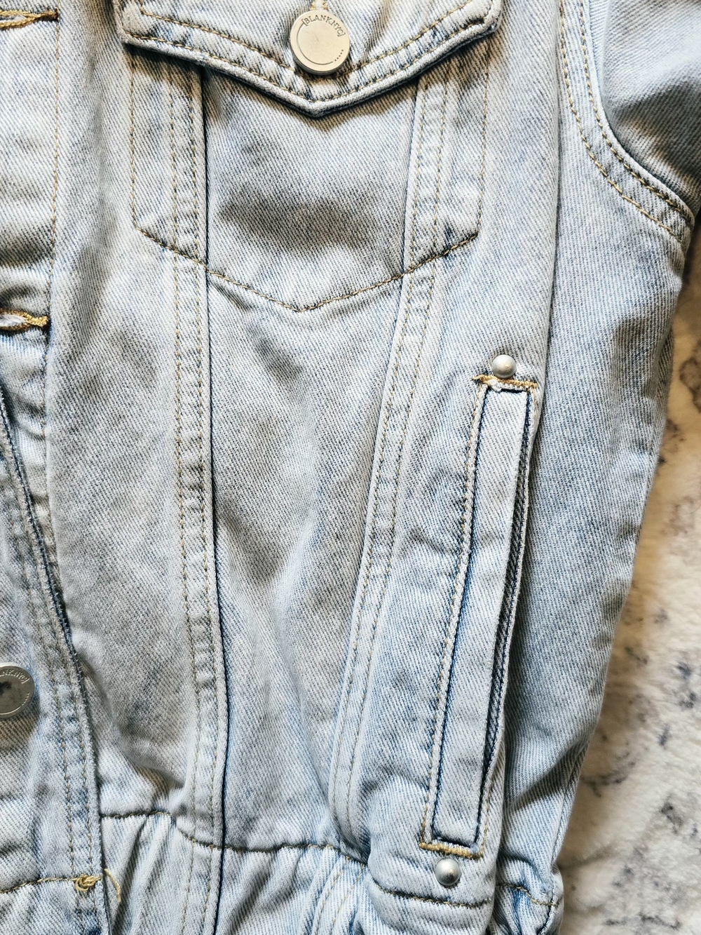 BLANKNYC Light Wash Denim Jacket Size Small 100% Cotton - Picture 10 of 11